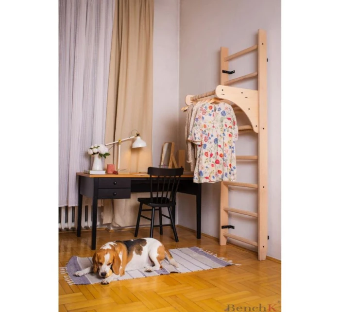 DŘEVĚNÝ ŽEBŘÍK S LAVIČKOU 112