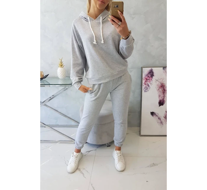 Šedá mikina s kapucí