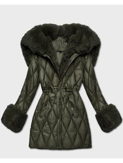 Bunda v khaki barvě s kožešinovou kapucí, která tvoří límec (T3-2635#-22)