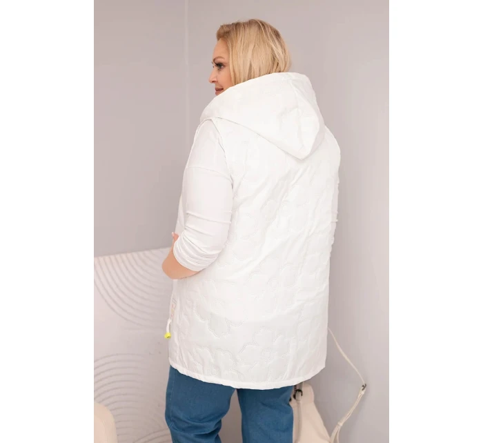 Dámská vesta Plus Size s kapucí a květinovým prošíváním bílá