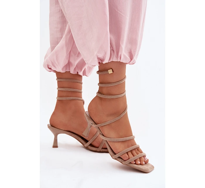 Dámské sandály na podpatku s pásky Béžové model 22103005 - Boto