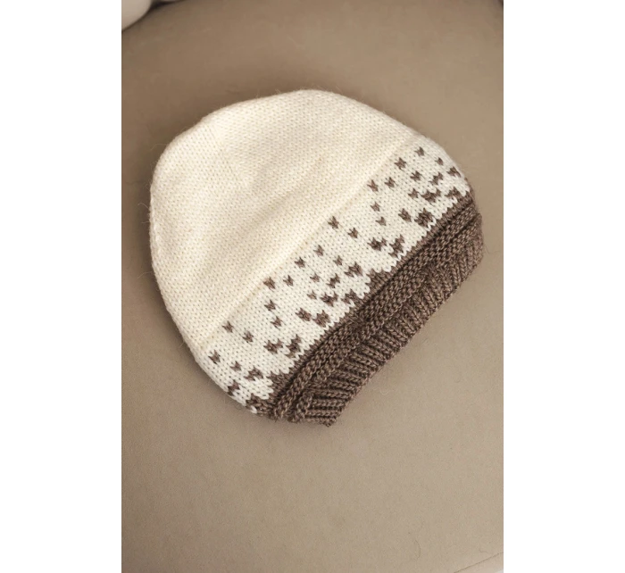 Dámská zimní čepice z vlny s krystaly model 21750450 grafitová - K-Fashion Dámská zimní čepice z vlny s krystaly model 21750450 grafitová - K-Fashion