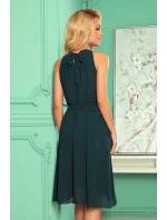 ALIZEE - Dámské šifonové šaty v lahvově zelené barvě s vázáním 350-4 ALIZEE - Dámské šifonové šaty v lahvově zelené barvě s vázáním 350-4