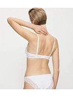 Triumph - Lovely Micro Push-up: Tvarující pohodlí s krajkovým lemem Triumph