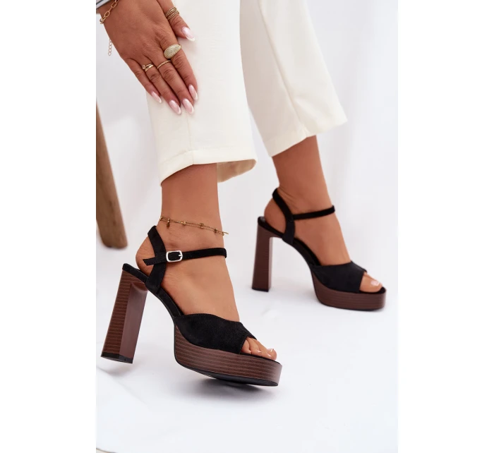 Dámské sandály na podpatku a platformě z eko semiše Černé model 21943416 - Boto