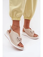 Kožené dámské sandály s ozdobným detailem Béžové model 22094980 - EVENTO Kožené dámské sandály s ozdobným detailem Béžové model 22094980 - EVENTO