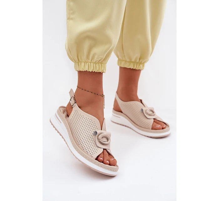 Kožené dámské sandály s ozdobným detailem Béžové model 22094980 - EVENTO Kožené dámské sandály s ozdobným detailem Béžové model 22094980 - EVENTO