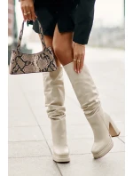 Nazouvací kozačky na podpatku a platformě s nařasením zateplené světle béžové model 21677834 - Boto Nazouvací kozačky na podpatku a platformě s nařasením zateplené světle béžové model 21677834 - Boto