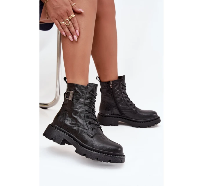 Kožené dámské kotníkové boty s efektem mačkání a sponou Artiker 57C1008 Černé