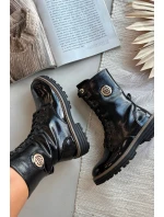 Lakované workery dámské s zlatým detailem zateplené černé model 21712830 - Boto Lakované workery dámské s zlatým detailem zateplené černé model 21712830 - Boto