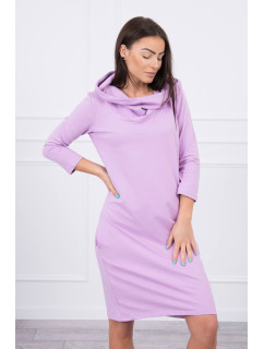 Šaty s kapucí a kapsami fialové barvy