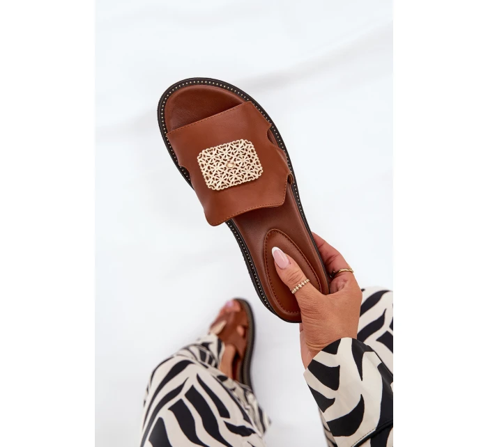 Dámské Pantofle Na Klínu Eko Kůže S Ozdobou Hnědé model 21686804 - Boto Dámské Pantofle Na Klínu Eko Kůže S Ozdobou Hnědé model 21686804 - Boto