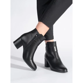 Pohodlné dámské  kotníčkové boty černé na širokém podpatku