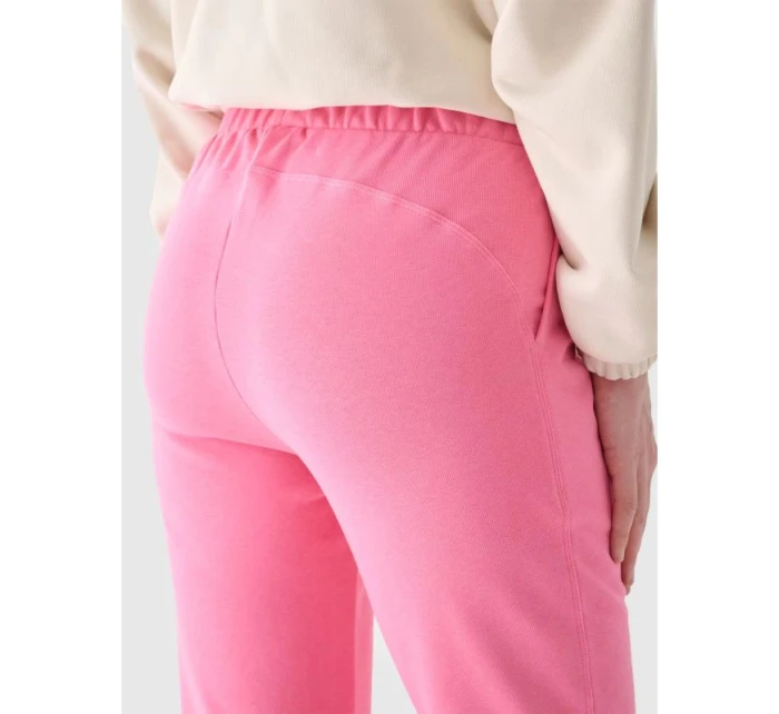 Dámské tepláky jogger 4F 4FWAW24TTROF0925-54S dámské