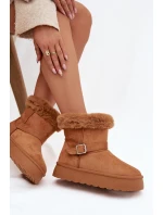 sněhule na platformě s přezkou a kožešinou Camel model 21821884 - Boto sněhule na platformě s přezkou a kožešinou Camel model 21821884 - Boto