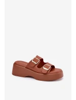 Dámské Pantofle Na Klínku A Platformě S Přezkami Camel Nitarelia Dámské Pantofle Na Klínku A Platformě S Přezkami Camel Nitarelia
