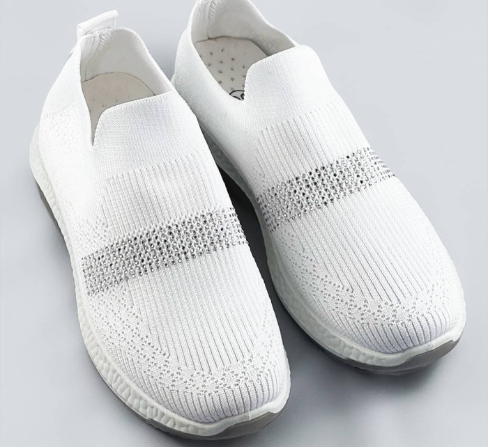 Bílé ažurové dámské boty se zirkony (C1057)