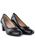 Černé lodičky na jehlovém podpatku model 22015101 - VINCEZA