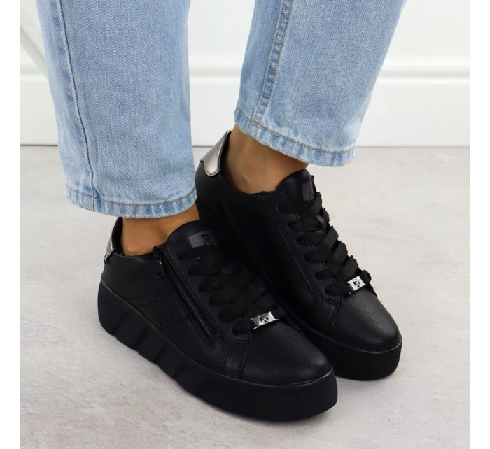 Dámské kožené boty na platformě černé Rieker W2605-02 Dámské kožené boty na platformě černé Rieker W2605-02