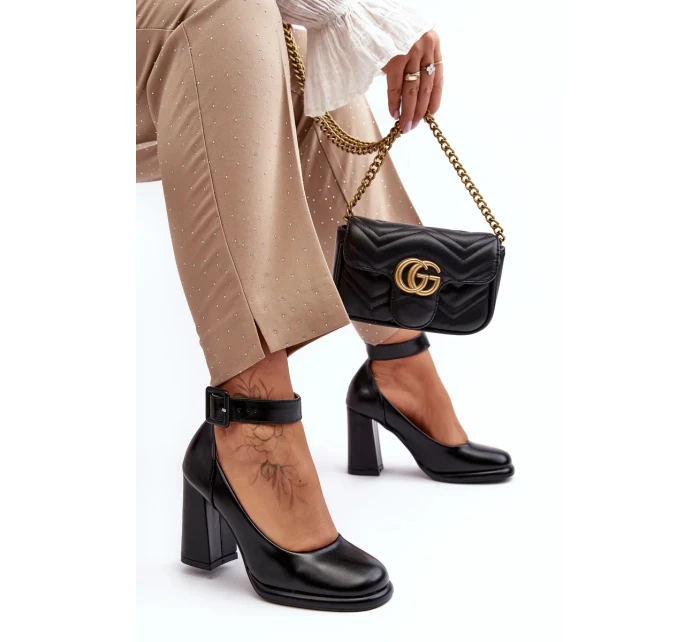 Lodičky na vysokém podpatku s přezkou, černá Idovana Lodičky na vysokém podpatku s přezkou, černá Idovana