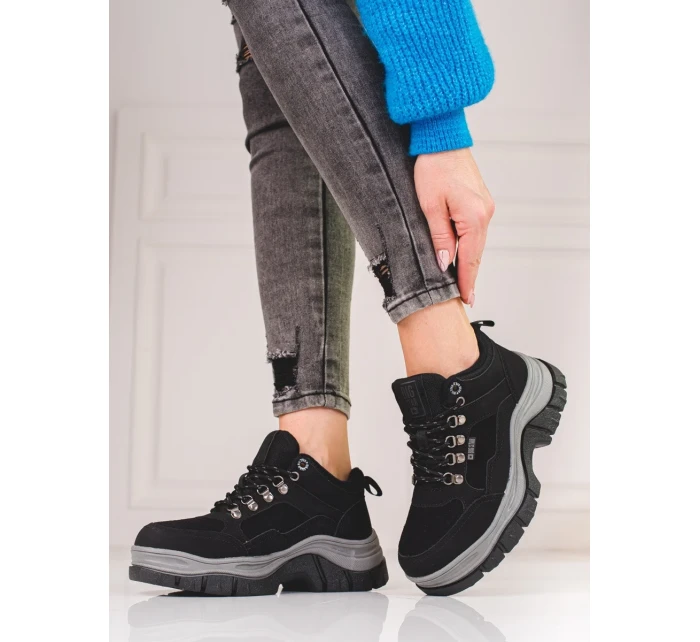 Stylové dámské tenisky černé bez podpatku Stylové dámské tenisky černé bez podpatku