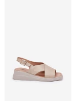 Dámské Sandály Na Klínu Z Eko Kůže Zlaté model 21692870 - Boto Dámské Sandály Na Klínu Z Eko Kůže Zlaté model 21692870 - Boto