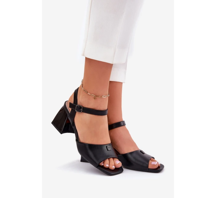 Dámské sandály na podpatku model 21695072 černé - VINCEZA