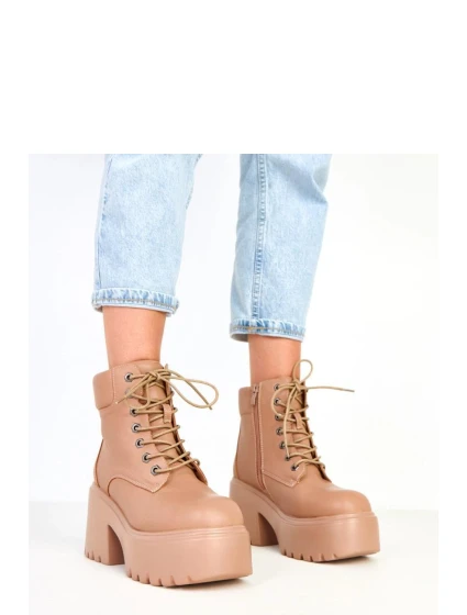 Boty na podpatku model 217928 Solea Boty na podpatku model 217928 Solea