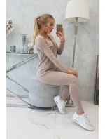 Sada s knoflíkovým výstřihem tmavě béžová