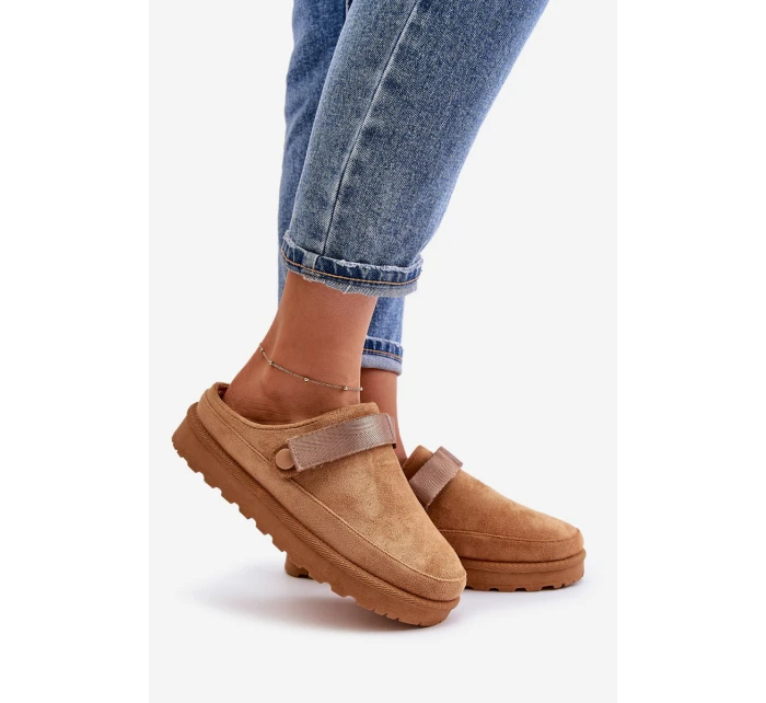 Dámské pantofle vyhřívané kožíškem na platformě Camel Azida