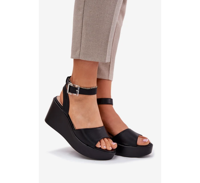 Dámské Sandály Na Klínu Černé model 21696121 - Boto Dámské Sandály Na Klínu Černé model 21696121 - Boto