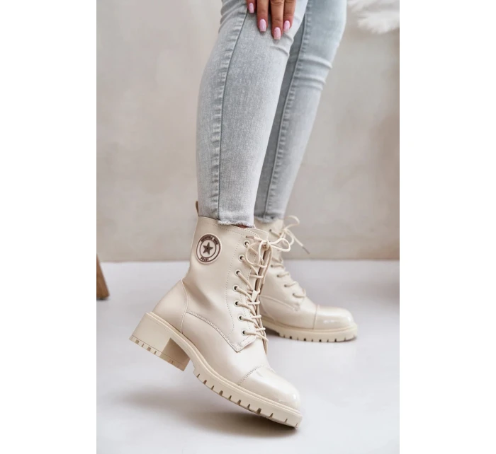 Dámské kotníkové šněrovací boty 089 model 20755012 Ecru Super Me - Inello Dámské kotníkové šněrovací boty 089 model 20755012 Ecru Super Me - Inello