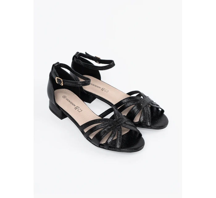 Krásné dámské sandály černé Obcas Krásné dámské sandály černé Obcas