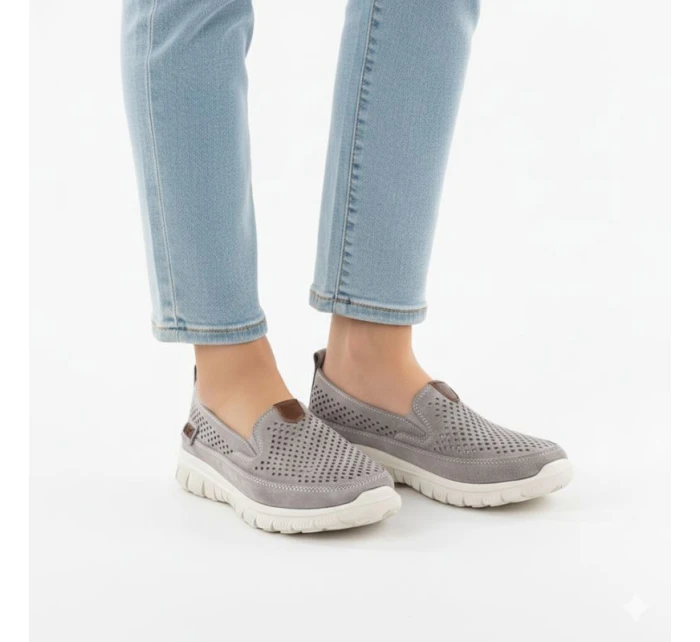 Dámská kožená prolamovaná obuv šedá eVento 9802