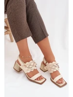 Kožené sandály na podpatku D&A CR61-3062 Béžové