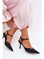 Dámské síťované sandály na podpatku s lesklým zdobením Černé Laria Dámské síťované sandály na podpatku s lesklým zdobením Černé Laria