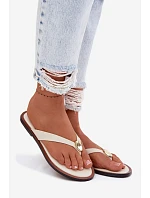 Dámské ploché žabky se zlatým detailem Světle béžové model 22102935 - EVENTO