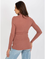 Zaprášený růžový žebrovaný svetr s rolákem