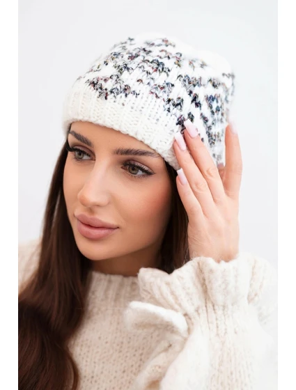 Dámská zimní vlněná čepice s ozdobnými krystalky K399 černá