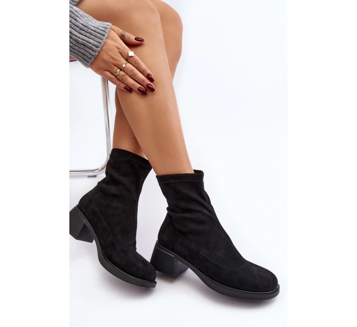 Dámské botky na nízkém podpatku hnědé model 21642138 - EVENTO Dámské botky na nízkém podpatku hnědé model 21642138 - EVENTO