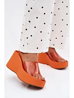 Dámské nazouváky na platformě s průhledným páskem Oranžové Zolretia Dámské nazouváky na platformě s průhledným páskem Oranžové Zolretia