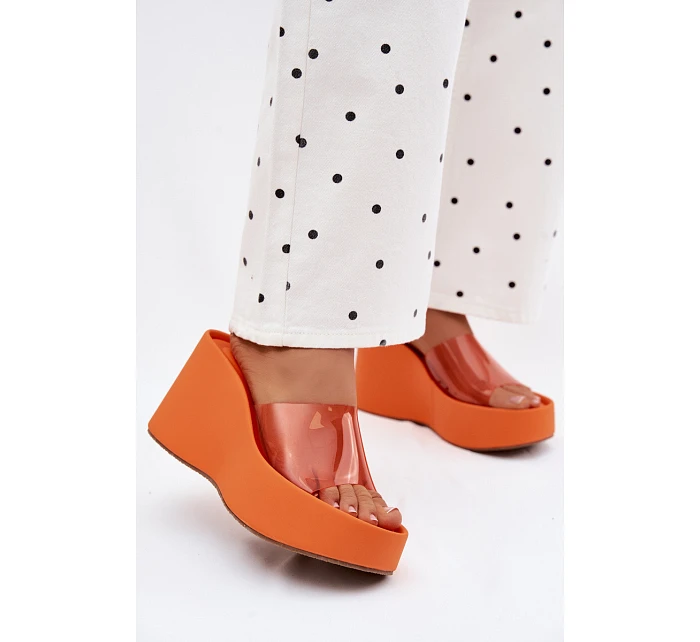 Dámské nazouváky na platformě s průhledným páskem Oranžové Zolretia Dámské nazouváky na platformě s průhledným páskem Oranžové Zolretia