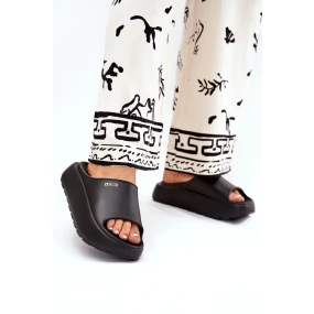 Dámské pěnové pantofle na platformě Big Star – černé