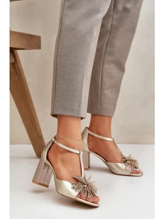 Kožené sandály na podpatku s ozdobou model 21682613 Zlaté - Laura Messi