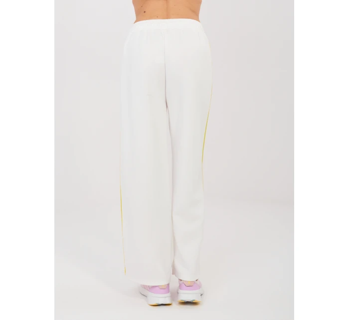 Komplet IT KMPL model 22013736 ecru - FPrice