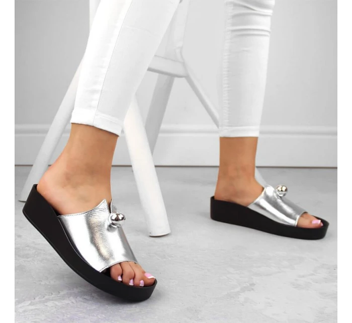 Dámské ažurové sandály béžové model 21904482 - Sabatina