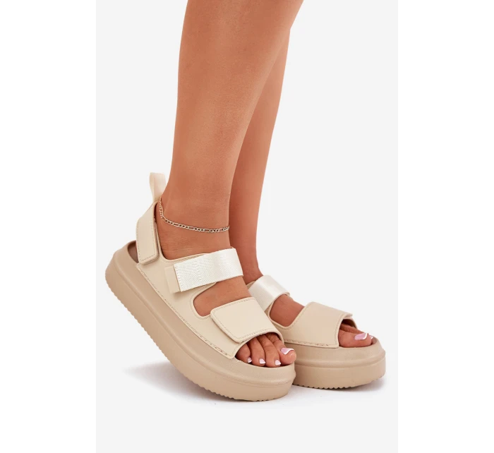 Dámské sandály na platformě se suchým zipem béžové model 21696233 - Boto Dámské sandály na platformě se suchým zipem béžové model 21696233 - Boto