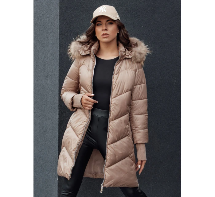 Dámská prošívaná zimní bunda z umělé kožešiny s kapucí camel model 21979752 - Dstreet