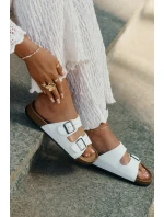 Dámské Pantofle Na Platformě S Přezkami Bílé model 21694124 - EVENTO
