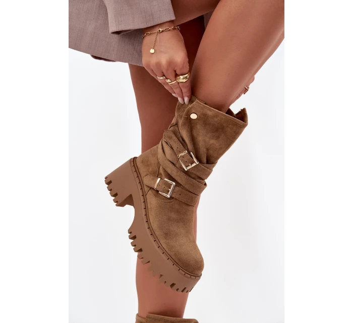 Dámské kotníkové boty na masivním podpatku s přezkami a páskem Khaki model 21715462 - Boto Dámské kotníkové boty na masivním podpatku s přezkami a páskem Khaki model 21715462 - Boto